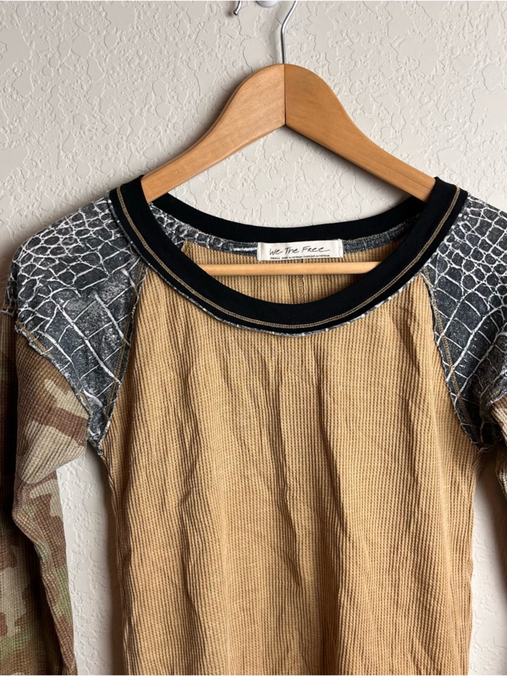 Free People We The Free Brightside Thermal Top S Camo Willow Print Womens - Picture 5 of 10